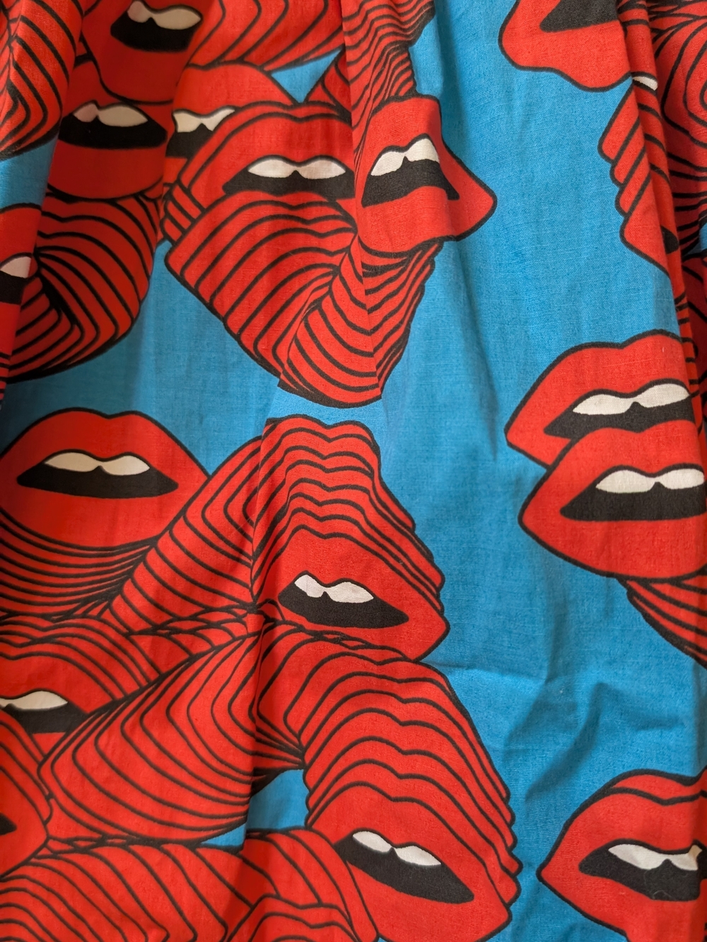 Nooworks Blue Dress with Red Lip Print - Picture 2 of 3